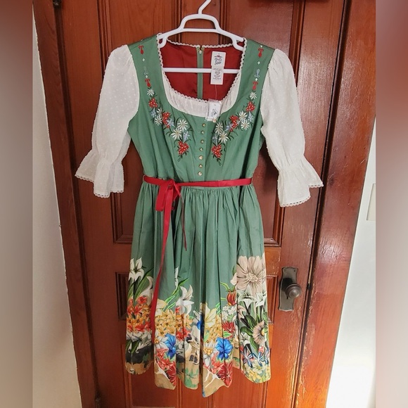 NWT Disney Dress Shop Matterhorn Dress - Picture 4 of 5